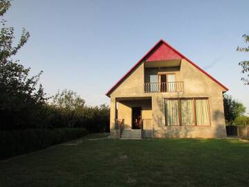 Фото номера Дом с 4 спальнями Дома для отпуска Entire House г. Мартвили 8