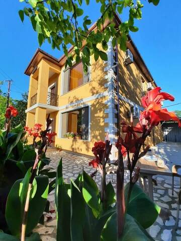 Фото Отель Hotel Alley г. Мартвили 1